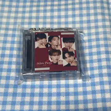 M!LK 미니 재킷 키링