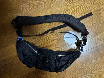 미키오 사카베 블랙 숄더백