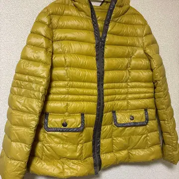 올리브 그린 퀼팅 다운 자켓