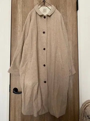 새상품 사만사 모스모스 울 혼방 와이드 코트 베이지