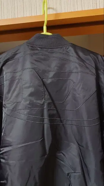 MA-1 플라이트 자켓 블랙 브라운