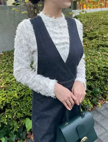 택 포함 미사용 새상품 cygne 시뉴 팬시 상의