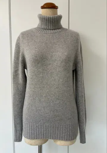 RACY RADIART 두툼한 캐시미어 100% 터틀넥 니트