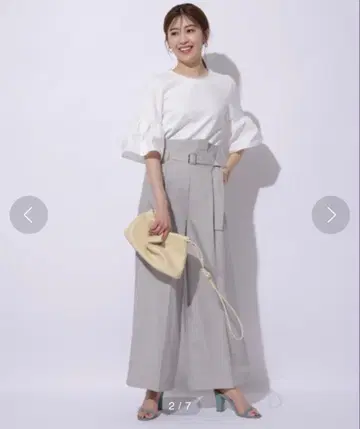 아푸와이저 리셰 펄 넥 벨 슬리브 티셔츠 블라우스 화이트