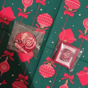 선수 크리스마스 기념 배지와 미니 셔츠 세트