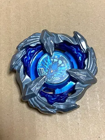 베이블레이드 x 피닉스 윙 블레이드