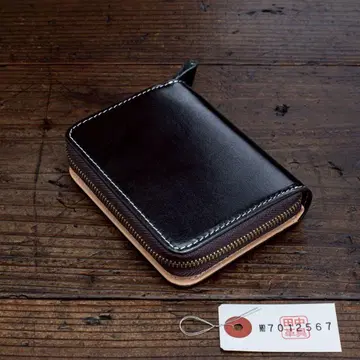 천연 가죽 스탠다드 블랙 라운드 지퍼 남성용 지갑 이단 접이 새상품 블랙