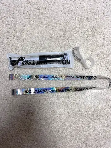 Snowman ON 응원봉 은색 테이프 낙하물