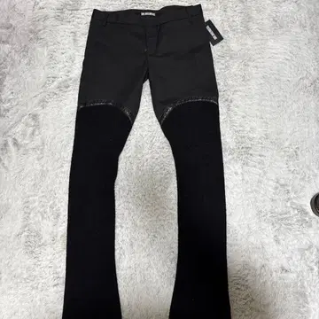 DIRK BIKKEMBERGS 스키니 팬츠 블랙 사이즈 44