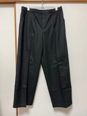 IEDIT 안쪽이 매끈하고 예뻐 보이는 '따뜻한 적정 온도' 팬츠 3L