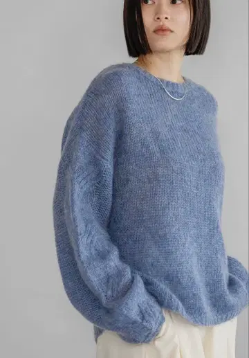 Apart by 모헤어 케이블 니트 풀오버 블루