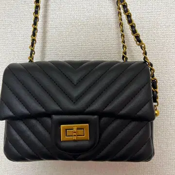 블랙 퀼팅 가죽 숄더백