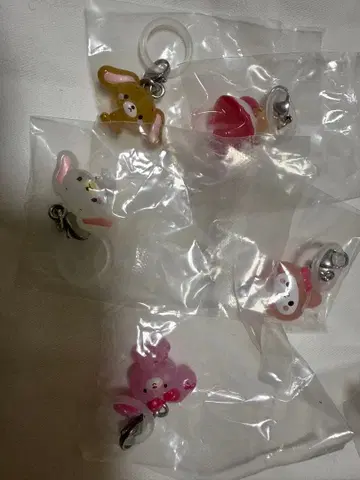 산리오 윳토메지루시 액세서리 가챠가챠