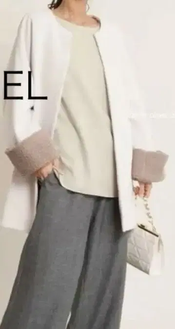 크리스마스 세일 택 포함 새상품 페넬 노카라 자켓 베이지