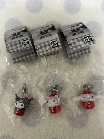 딸기 마크 액세서리 산리오 키티 쿠로미 시나몬 롤