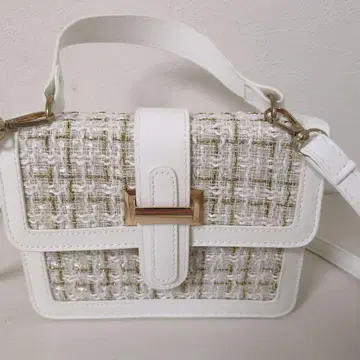 화이트 트위드 숄더백