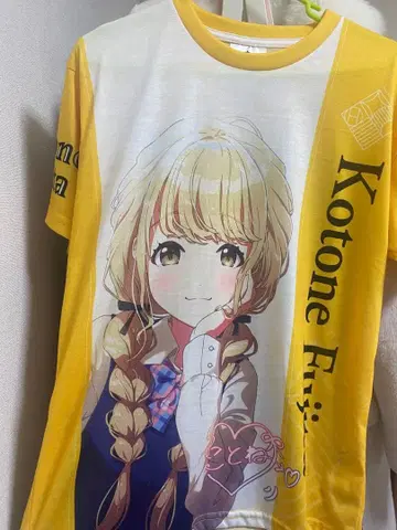 후지타 코토네 풀 그래픽 T 풀 그래픽 티셔츠