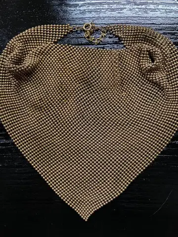 스카프 같은 목걸이