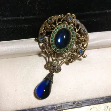 앤티크 독일제 우라늄 유리 브로치 빈티지