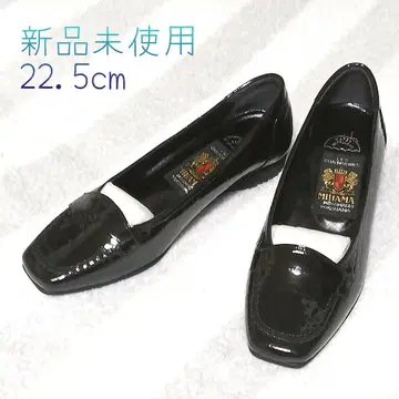 MIHAMA 22.5cm 미사용 새상품 엠보 에나멜 블랙 커터 신발