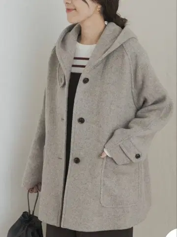 어반 리서치 도어스 에어리 울 푸드코트