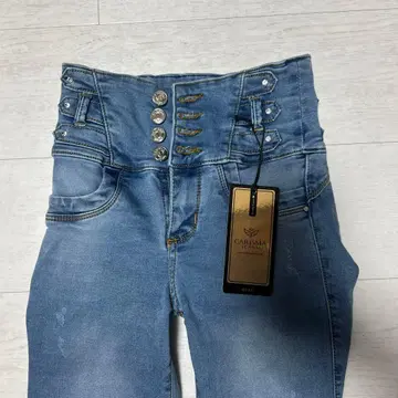 CARISMA 컬럼비아 청바지