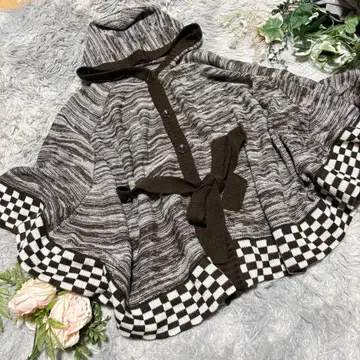 [ BEAMS HEART ] 니트 판초 후드 부착 판초