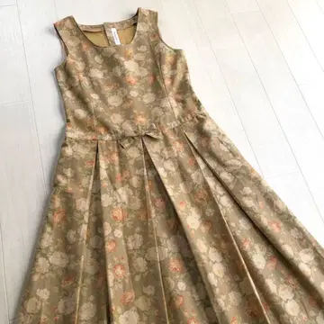 원더풀 월드 클래시컬 로즈 꽃무늬 원피스