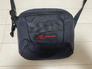 뉴발란스 브리핑 숄더백 블랙