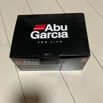 Abu Garcia ROXANI BF8-L 베이트릴