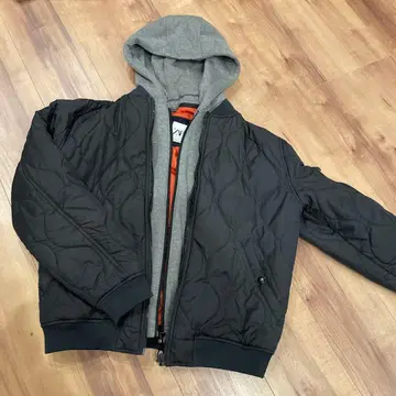 ZARA 후드 부착 퀼팅 자켓