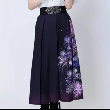 axes femme 불꽃놀이 패턴 턱 스커트