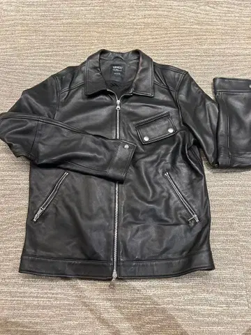 EMMETI di Franco 블랙 가죽 자켓 엠메티 48