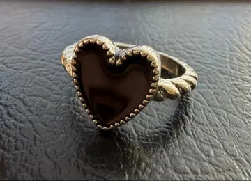 새상품 아쉬페프랑스 실버 컬러 하트형 반지 블랙 컬러 15호