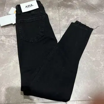 미사용 새상품 AZUL by MOUSSY 크러쉬 데미지 스키니 데님 XS