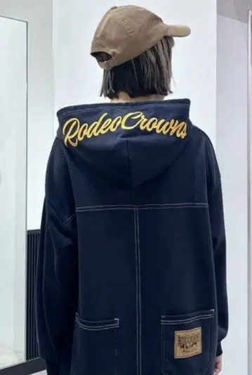 로데오 크라운 래글런 칼라 스티치 후드티 원피스 네이비