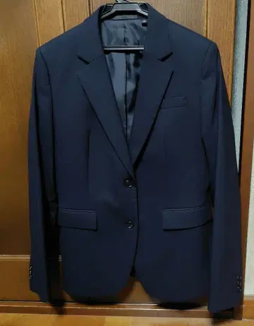 유니클로 네이비 테일러드 자켓 사이즈 42