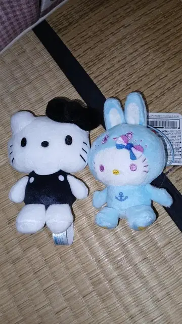 헬로키티 스트랩 봉제 인형