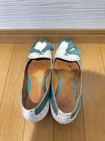 쇼세 천연 가죽 로퍼 디자인의 펌프스