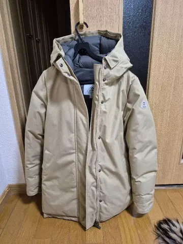 PYRENEX 베이지 다운 자켓 새상품급 안시 FR 38