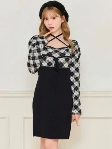 apres jour 크로스 리본 니트 미니 원피스 블랙 체크
