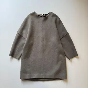 Drawer 고급 울 x 폭스 백 지퍼 상의 입체 실루엣 새상품급