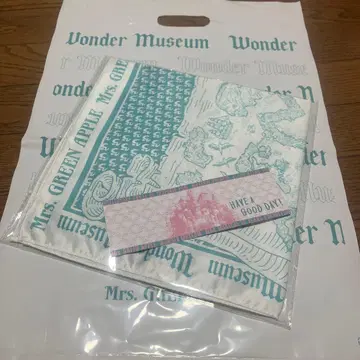 Mrs.GREEN APPLE Wonder Museum 스카프