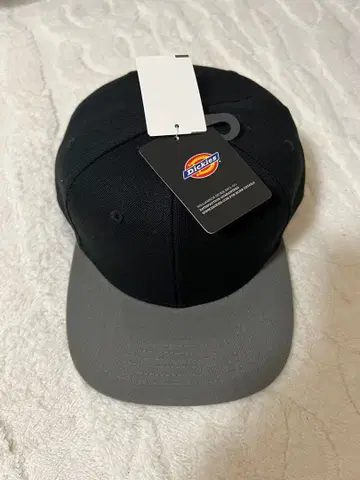 Dickies 블랙 그레이 캡