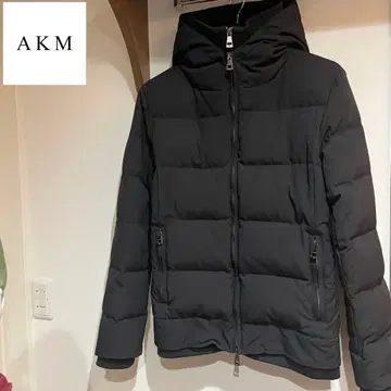 AKM Contemporary 스탠드넥 레이어드 다운 자켓