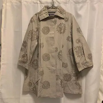 토쿠코 프리미어볼 자수 코트