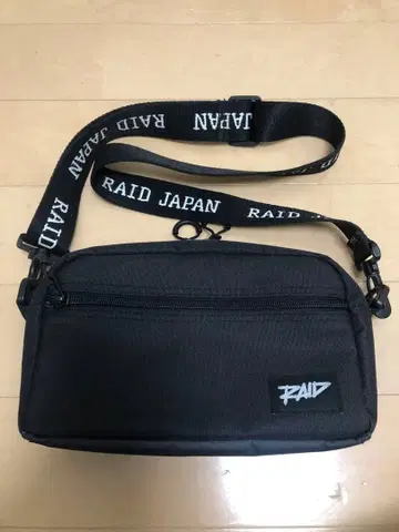 레이드 재팬 RAID JAPAN 숄더 파우치