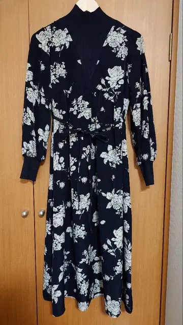 Jines (지네스) 꽃무늬 원피스