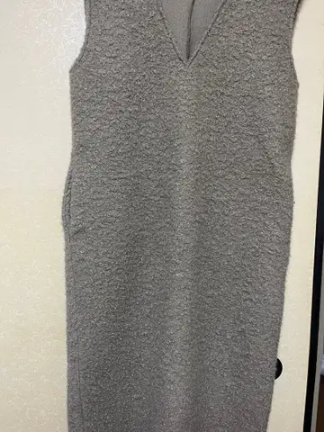 그레이 슬리브리스 롱 니트 원피스