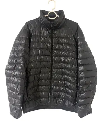 UNIQLO 유니클로 울트라 라이트 다운 자켓 M 블랙